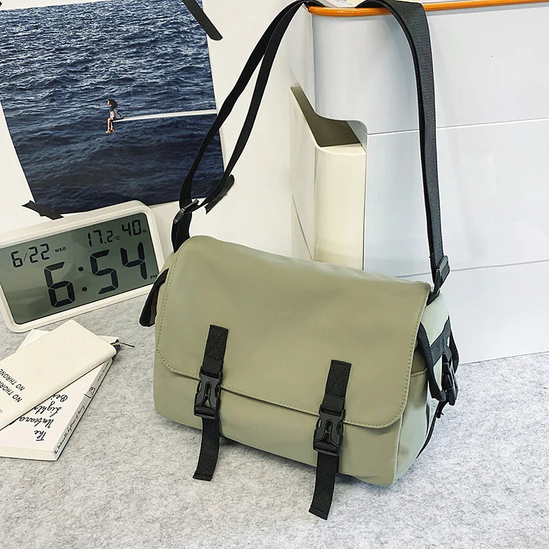Fashionable Messenger Bag